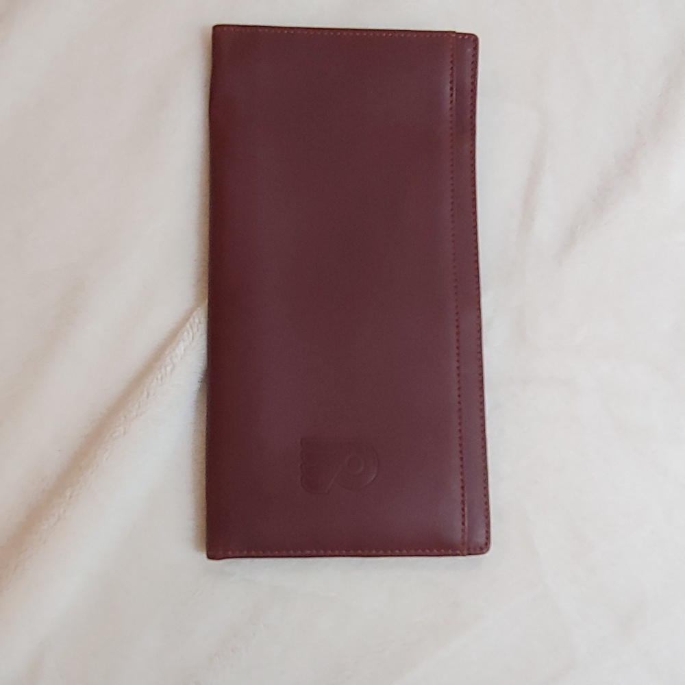 Cutter & Buck leather Philadelphia Flyers wallet